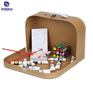 Caja de embalaje de papel de lujo Caja de embalaje de regalo de cartón para niños Maleta de papel decorativa con asa - Product Image 3