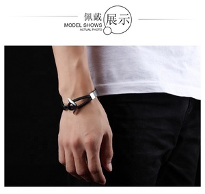 <span class=keywords><strong>Bracciale</strong></span> da <span class=keywords><strong>Uomo</strong></span> in Vera Pelle Nera <span class=keywords><strong>e</strong></span> <span class=keywords><strong>Argento</strong></span> con Ancora in Acciaio Inossidabile Personalizzato, <span class=keywords><strong>Bracciale</strong></span> in Pelle con Ancora in Ceramica Nera - Product Image 5