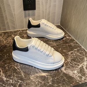 Scarpe Casual di Lusso Personalizzate all'Ingrosso, <span class=keywords><strong>Sneakers</strong></span> Classiche da Corsa per Uomo <span class=keywords><strong>e</strong></span> <span class=keywords><strong>Donna</strong></span>, Scarpe da Skate <span class=keywords><strong>Bianche</strong></span> con Lacci - Product Image 4