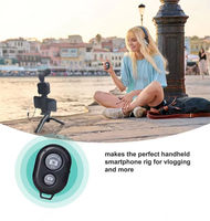 Perche à selfie professionnelle 5-en-1 portable avec support, microphone, éclairage, mini trépied, support de téléphone portable et télécommande sans fil