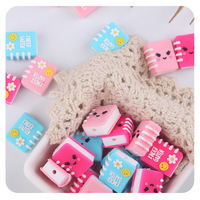 Manik-manik Silikon 3D Smile Book Focal Beads untuk Pembuatan Gantungan Kunci, Kalung, Gelang, dan Tali Lanyard
