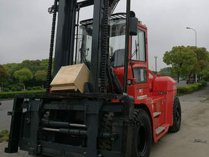Chariot élévateur à fourche pour manutention de bobines d'acier, chariot élévateur diesel lourd 32 tonnes CPCD320 avec mât à 2 étages, hauteur 4m - Product Image 2