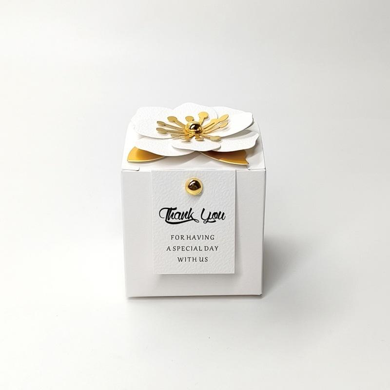 White(white card+white flower)