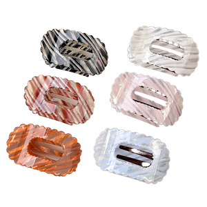 Nuevo Diseño, Pinza para el Cabello Plana con Textura de Rayas Coloridas, 9.5cm, Plástico, Moda, Uso Diario, Accesorios para el Cabello para Mujer, Empaque de Cartón HT - Product Image 1