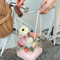 Boîte cadeau transparente en plastique portable pour fleurs, boîte d'emballage haut de gamme avec poignée pour bouquets