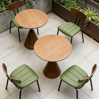 Tables et chaises de style industriel personnalisées pour café, mobilier commercial élégant et fonctionnel
