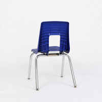 Chaises de bibliothèque scolaires modernes en plastique, monobloc, dossier creux moulé, pieds en acier poli, empilables, pour étudiants, lecture et étude