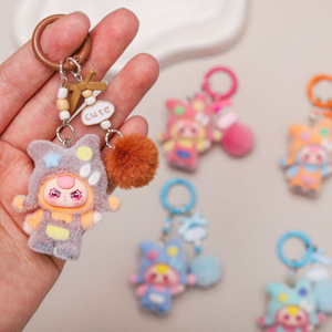 Porte-clés <span class=keywords><strong>en</strong></span> PVC floqué bicolore motif dessin animé mignon 2026 avec breloques perles imprimées UV - Product Image 4