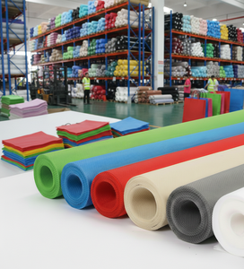 Tela No Tejida Flexible de PP+PE Diseñada para una Durabilidad Prolongada, Protección Eficiente para Aplicaciones de Revestimiento de Techos - Product Image 6