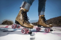 Patins à roulettes d'extérieur à la mode Botte en vinyle à imprimé léopard Roues à double surface