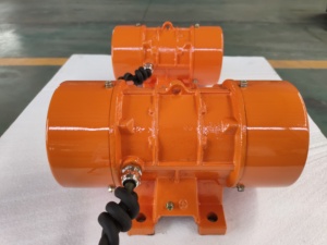 มอเตอร์สั่นสะเทือน 3 เฟส รุ่น YZS-1.5 จากโรงงานโดยตรง แรงสั่นสะเทือน 1.5KN กำลังไฟ 0.12KW แรงดันไฟฟ้า 380V ความถี่ 50/60Hz มาตรฐาน IP54 ระดับ F ทองแดงแท้ 100% สำหรับตะแกรงสั่น - Product Image 2