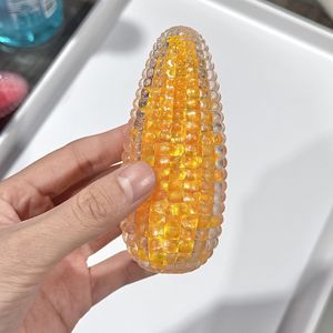 Juguete Sensorial de Silicona Suave TPR con Forma de Fresa para Amasar, Bola Antiestrés, Juguete Sensorial Blandito para Aliviar el Estrés - Product Image 6