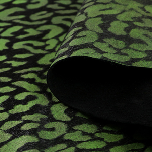 <span class=keywords><strong>Pelle</strong></span> bovina <span class=keywords><strong>di</strong></span> alta qualità <span class=keywords><strong>di</strong></span> vendita calda con capelli su pelli <span class=keywords><strong>di</strong></span> mucca finite stampate leopardate in vera <span class=keywords><strong>pelle</strong></span> - Product Image 4