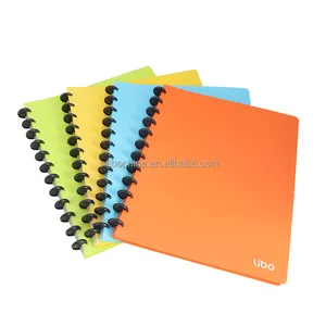 हॉट सेलिंग ए 4 आकार के वाटरप्रूफ प्लास्टिक स्पिरियल डिस्प्ले बुक 20 हटाने योग्य जेबों और हरे/नारंगी/पीले/नीले कवर के साथ