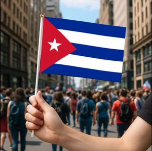 Drapeau à main personnalisé en polyester 14x21cm du Cuba, imprimé, anti-plis, pour défilés, célébrations et événements sportifs - Product Image 5