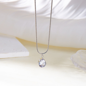 Mặt dây chuyền zircon hình giọt nước mạ vàng thời trang bán chạy nhất, dây chuyền thép không gỉ, bán buôn - Product Image 3