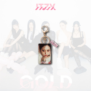 Kpop <span class=keywords><strong>itzy</strong></span> อัลบั้มใหม่พวงกุญแจทองสองด้านไอดอลชื่อ2ชิ้น/เซ็ตพวงกุญแจ yji ryujin chaeryeong Yuna FANS - Product Image 5