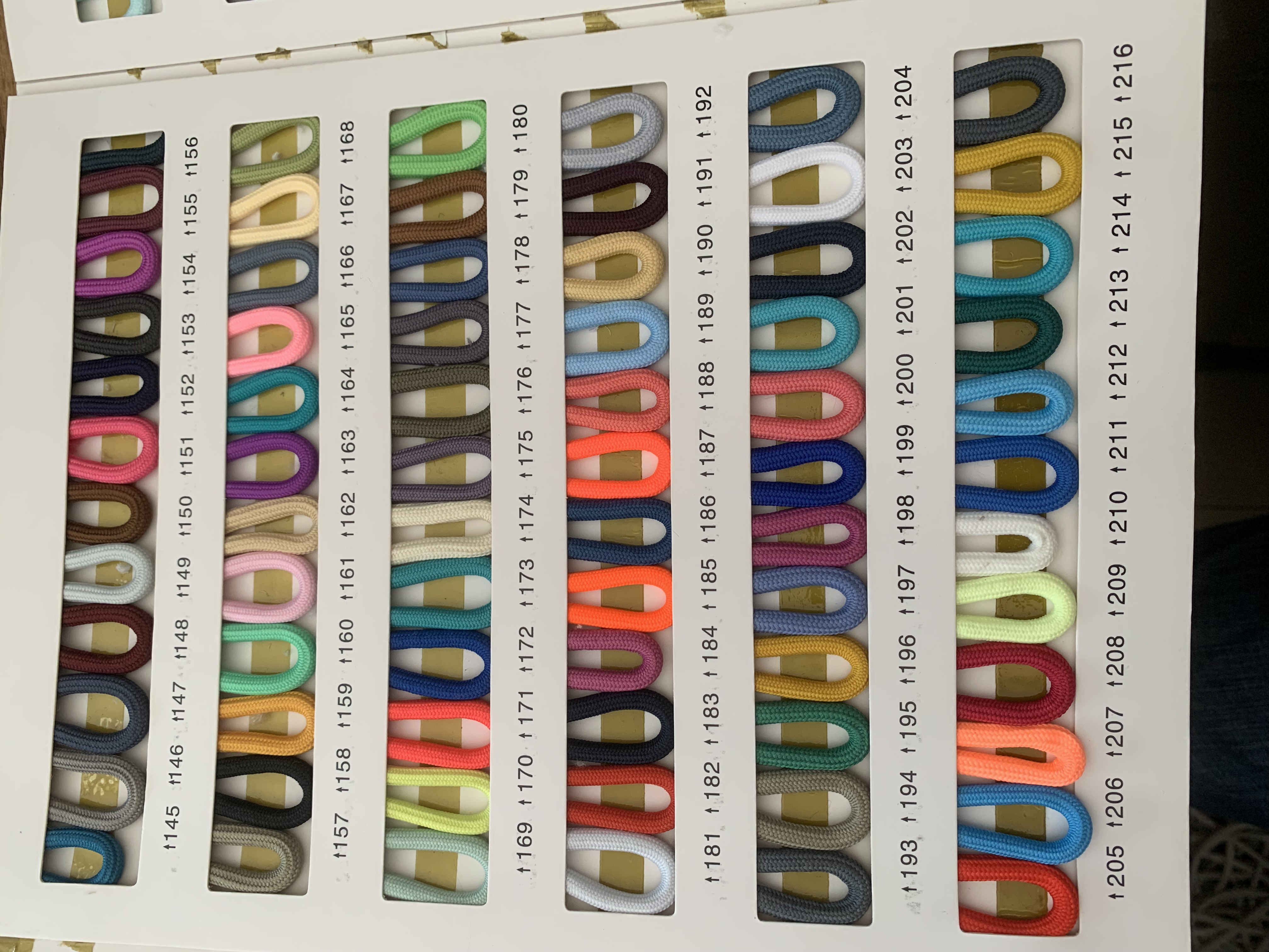 available color option2