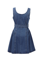 Robe en jean décontractée nouvelle collection été 2026 pour femme, style Hot Girl, boutonnée sur le devant, teinte unie naturelle, vente en gros