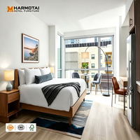 Ensemble de mobilier de chambre d'hôtel moderne et modulaire pour appartement à services prolongés : lit, cadre de lit, canapé, table basse, armoire de cuisine FF&E