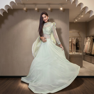Elegante Vestido de Noche de Georgette con Cuello Alto, Corte Imperio, Manga de Pétalo, Adorno de Cuentas, Largo hasta el Suelo, Cola Barrida y Color Sólido - Product Image 5