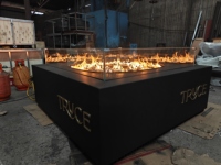 Table de foyer extérieur en acier au carbone à gaz avec télécommande, réservoir de propane dissimulé, pare-vent en verre pour barbecue
