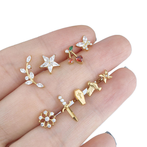 Anting-anting tusuk tulang rawan <span class=keywords><strong>titanium</strong></span> 18K 16G G23 dengan ulir dalam, bertabur CZ, untuk bibir, perhiasan tindik <span class=keywords><strong>titanium</strong></span>. - Product Image 2