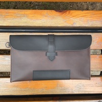 Personnalité personnalisée Vintage Crazy Horse Bracelet en cuir Sac à main Hommes Enveloppe Pochette