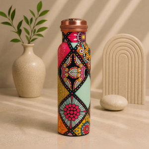 Botella de Agua de Cobre Esmaltado con Arte Mandala Hecho a Mano, Tapa de Cobre Puro, Botella Decorativa de Diseño Ayurvédico - Product Image 1
