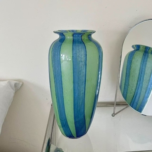 Jarrón Moderno RYLAVA Azul Verde con Rayas Irregulares, Estilo <span class=keywords><strong>Fenton</strong></span>, de Lujo, Hidropónico, Hecho a Mano, 100% Vidrio, Grande, para Mesa, Navidad - Product Image 4