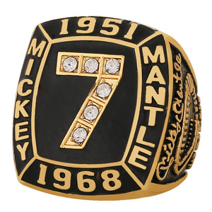 Anillo Conmemorativo <span class=keywords><strong>de</strong></span> la Memoria Preciosa: Anillo del Campeonato <span class=keywords><strong>de</strong></span> Béisbol <span class=keywords><strong>de</strong></span> 1951 <span class=keywords><strong>de</strong></span> la Estrella Mickey Mantle, un Anillo Deportivo <span class=keywords><strong>y</strong></span> Moderno - Product Image 6