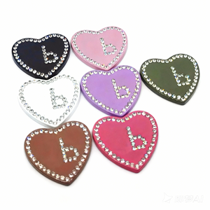 Дизайнерские украшения в форме сердца с буквами, стразами и кристаллами для декора сумок и брелоков. - Product Image 1