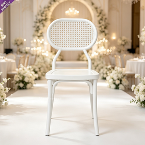 Chaise de banquet en résine plastique blanche de luxe, tressée en rotin, dossier croisé, pour mariage, réception ou événement. - Product Image 1