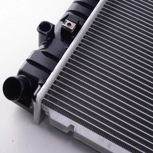 Ensemble de radiateur et de réservoir d'eau en plastique à noyau en aluminium haute performance Yoker pour Série 7 (E23) - Nouveau - Garantie de 2 ans - Product Image 4