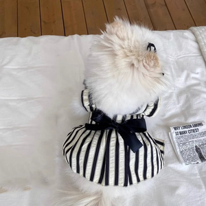 Vestido para perros con rayas blancas y negras al por mayor - Product Image 2