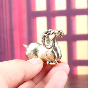 1 pieza de cobre macizo con diseño de Cabra del Zodíaco, mascota de té, decoración para el hogar, artesanía de latón para escritorio, adornos - Product Image 1