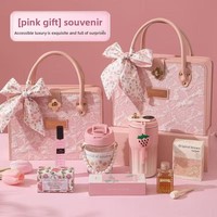 Boîte cadeau portable auto-érectible en forme de livre en carton gris avec estampage rouge/rose/violet pour bonbons et faveurs de mariage et de fiançailles 520