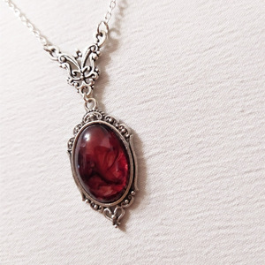 Collier avec pendentif ovale en quartz rouge sang gothique pour femmes, collier de vampire pour Halloween, bijoux de sorcière en relief, colliers vintage - Product Image 6