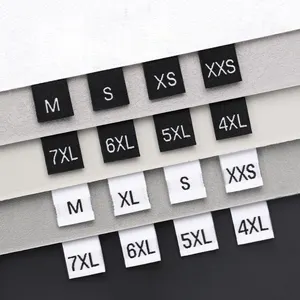 В наличии черные бирки размеров XS S M L XL XXL белые тканые этикетки для одежды