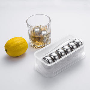 Jeu de 6 pierres à glaçons pour échecs roulants et <span class=keywords><strong>whisky</strong></span> de luxe personnalisé en acier inoxydable 304 avec pinces - Product Image 1