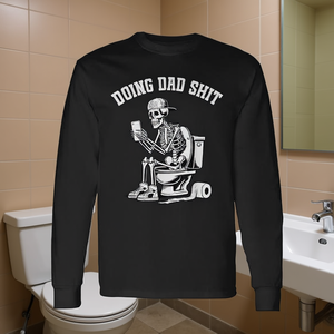 T-shirt à manches longues « Doing Dad Shit Skeleton Dad Joke », cadeau pour la fête des pères - Product Image 3