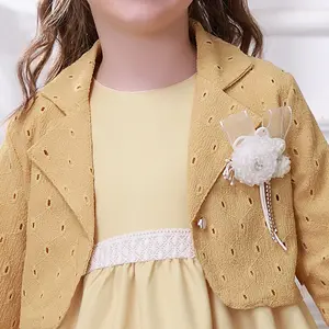 فستان الفتيات لربيع 2023 تنورة حديثة للبنات مجموعة من ثلاث قطع تنورة على الموضة للأطفال لفصل الربيع والخريف