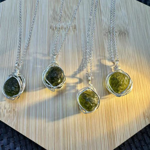 925 gioielli in argento genuino ciondolo Moldavite fai da te filo di rame grezzo ciondolo ceco Moldavite pietra di cristallo per la decorazione - Product Image 3