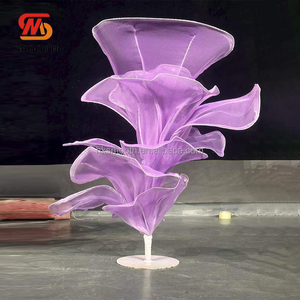 Centro de Mesa Floral Gigante de Gasa Arrugada Hecho a Mano, para Mesas de Boda, Eventos, Fiestas y Decoración de Escenarios - Product Image 3