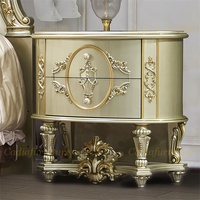 Ensembles de meubles de chambre à coucher de luxe à la française Meubles de lit Queen et King sculptés à la main Meubles de chambre à coucher en bois