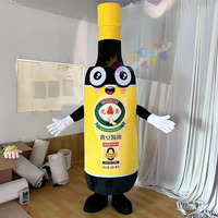 Costume de mascotte XL personnalisable en peluche de marque Sauce Soja pour une promotion marketing et événementielle impactante