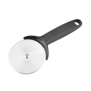 Pizza Roller Cutter 21.5 Cm Black Handle With Protective Cover For Pizza And Cookie Slicing - Product Image 2