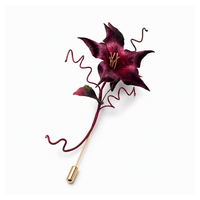 Broche et épingle de revers en fleurs artificielles en soie faites à la main pour décorations de mariage et cadeaux de mariage