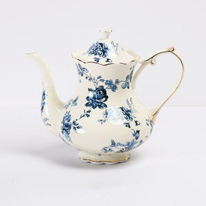 Service à thé de luxe en céramique écologique à motif de roses bleues anglaises, en promotion - Product Image 2