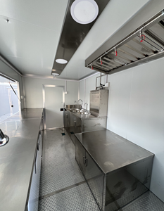 Remolque de BBQ Estilo Texas con Caja Ahumadora y Estación de Corte, Unidad Premium para Carne de Res y Cerdo Deshebrado, Ideal para Críticos de la Comida y Festivales - Product Image 6